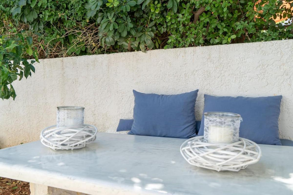 Blue Moon Apartments Makrýgialos 外观 照片